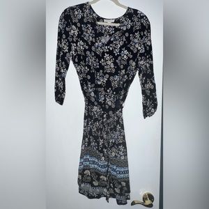 Beachlunchlounge floral long sleeve dress Medium